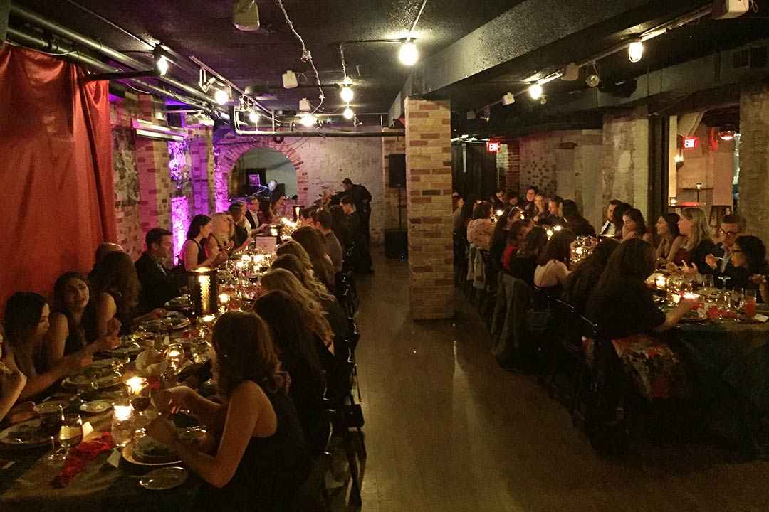 petek ve saz arkaşları, noel partisi, Noel partileri